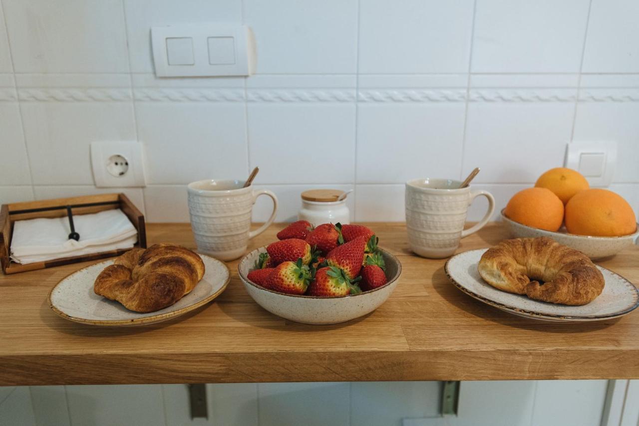 Apartment In Former Monastery With Patio In City Centre Free Parking Sevilla