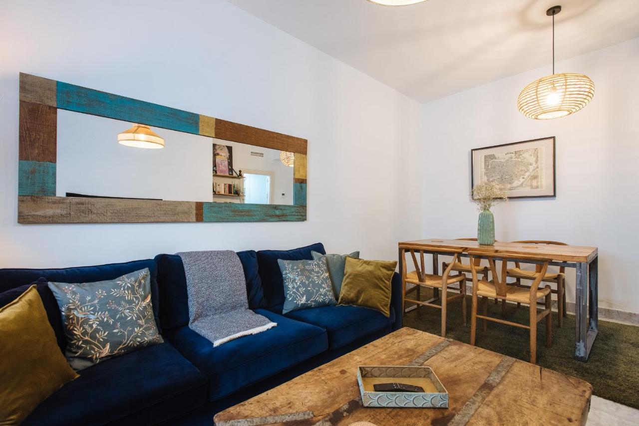 Apartment In Former Monastery With Patio In City Centre Free Parking Appartement *