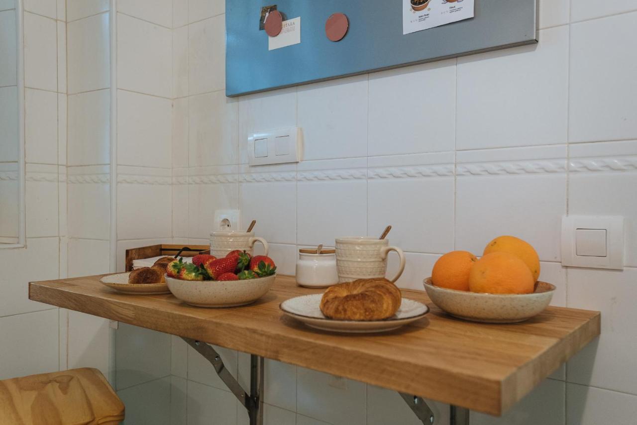 Appartement Apartment In Former Monastery With Patio In City Centre Free Parking *